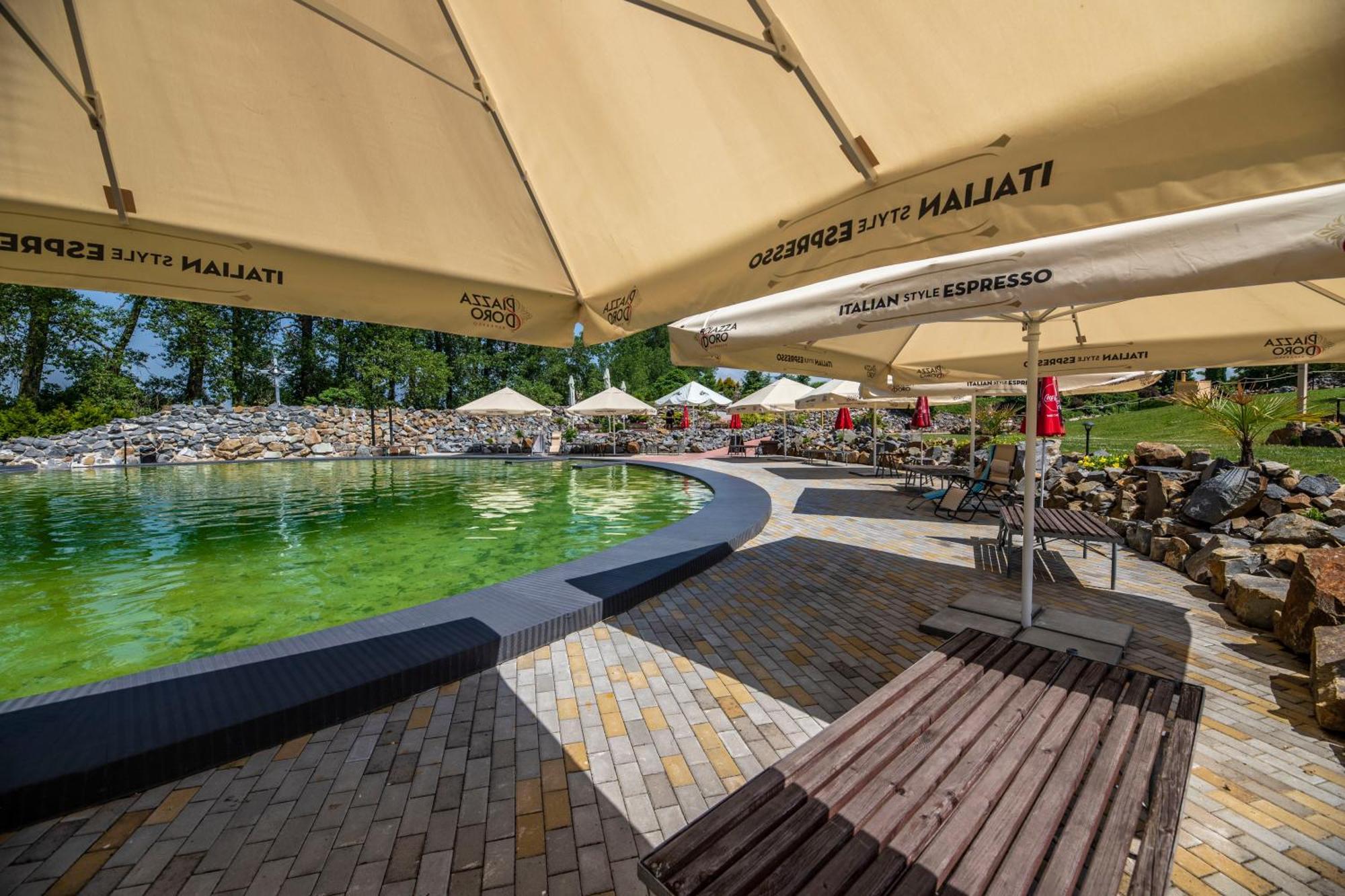 Hotel Allvet Drnovice  Екстериор снимка