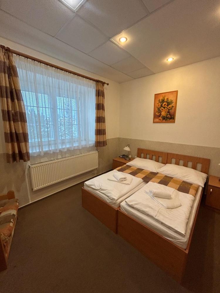 Hotel Allvet Drnovice  Екстериор снимка